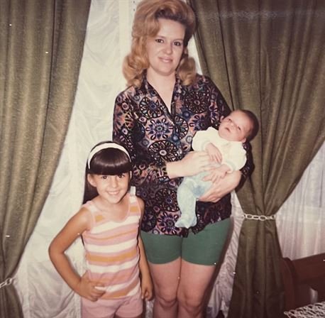 Joyce Carol Whitstine - Photo 84