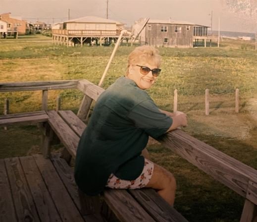 Christine Bukowsky - Photo 97