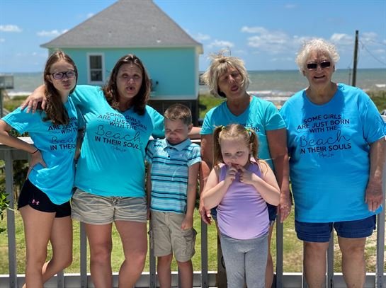 Christine Bukowsky - Photo 104