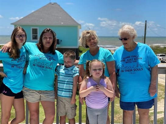 Christine Bukowsky - Photo 131