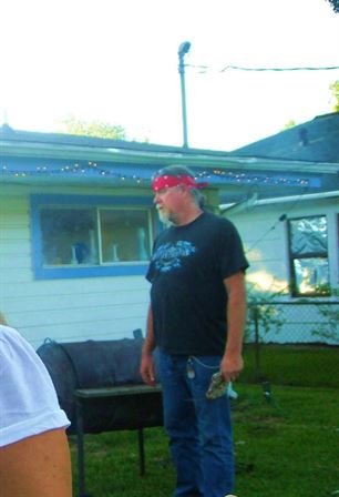 Butch Wayne Kiser - Photo 2