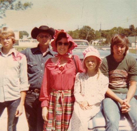 Jimmie Louise James - Photo 12