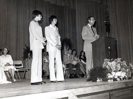 Marcus Gil Rector - Photo 8