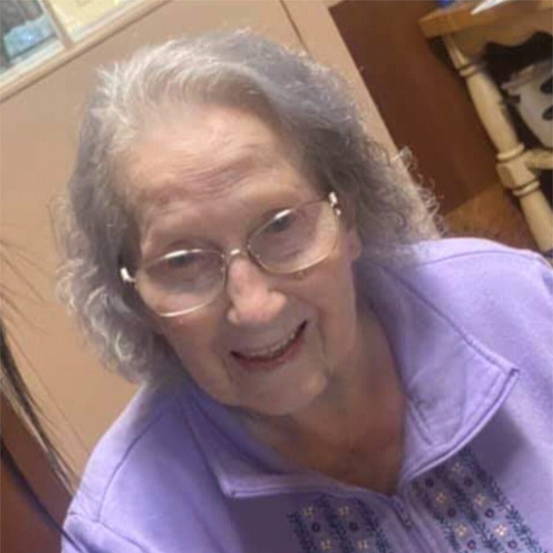 Cornelia Tindall Holder - Photo 3