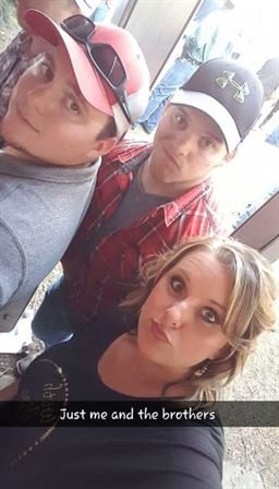 Faye McGee - Photo 59