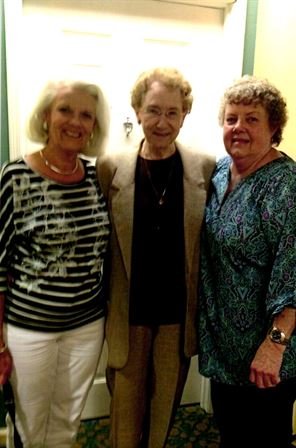 Jean Karasik - Photo 35