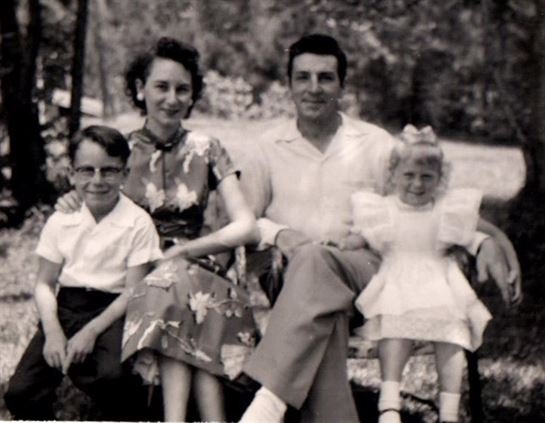 Jean Karasik - Photo 38