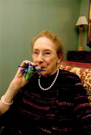 Jean Karasik - Photo 48