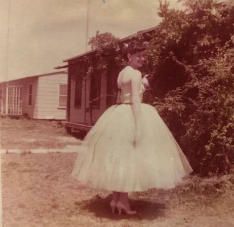 Wanda Louise Picard - Photo 2