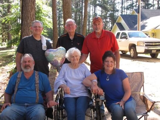 Dorothy Lousie Grappe Dans — photo 8