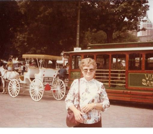 Dorothy Lousie Grappe Dans — photo 21