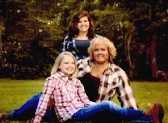 Angela Bernice Yokum - Photo 32