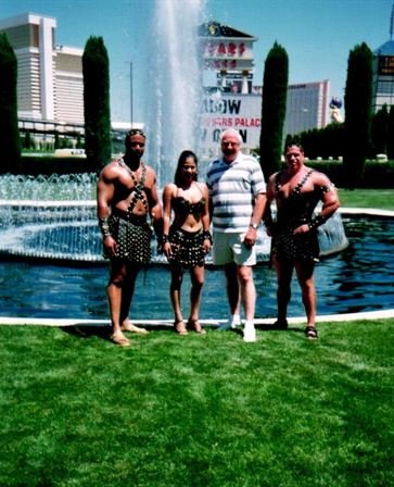 Hugh Dean Ray - Photo 2