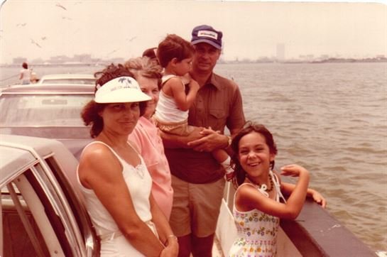 Hugh Dean Ray - Photo 36