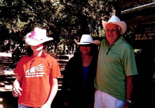 Hugh Dean Ray - Photo 57