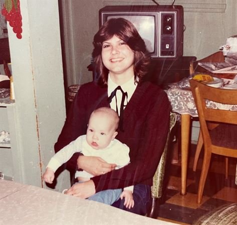 Margaret "Yvonne" Jeanis - Photo 111