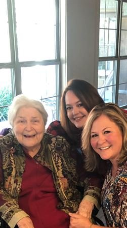 Doris Janell Hryhorchuk - Photo 132