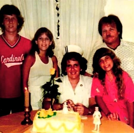 Mary Elizabeth Bolner - Photo 8