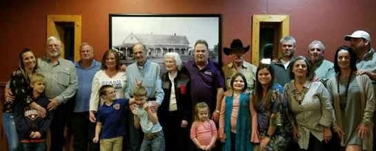 Winnie Garrett - Photo 16