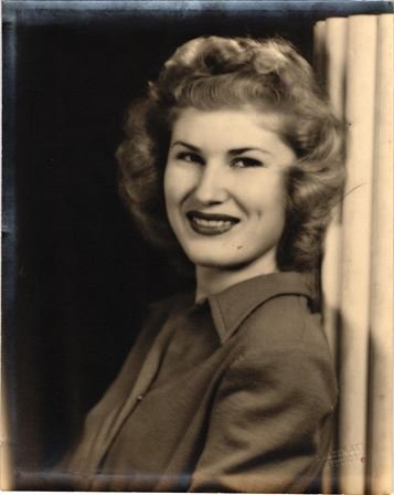 Winnie Garrett - Photo 25
