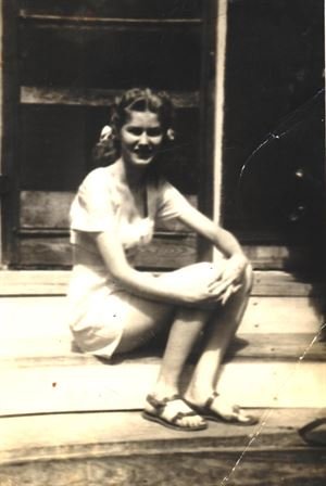 Winnie Garrett - Photo 53