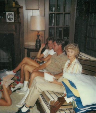 Winnie Garrett - Photo 98