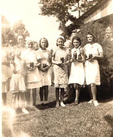 Nora "Tootie" Davis - Photo 4