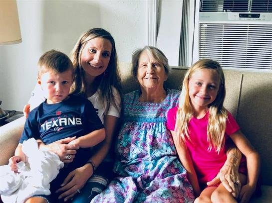 Bobby Lynn Wood - Photo 4