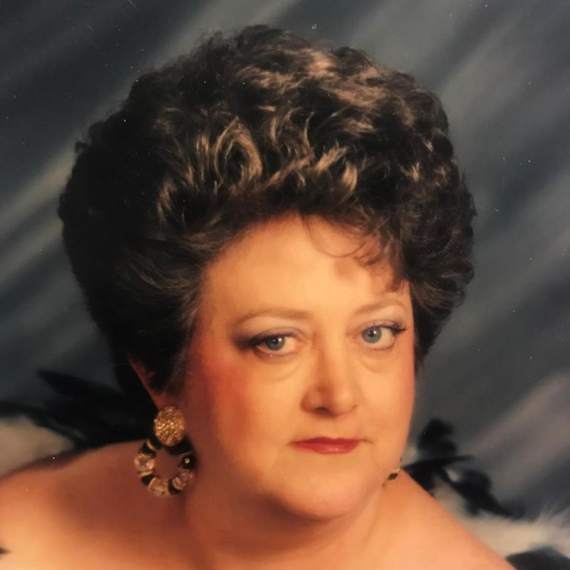 Sue Henry - Photo 22