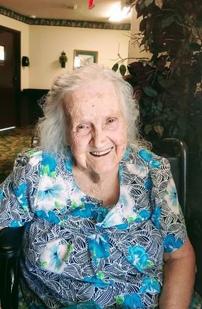 Pansy Travis - Photo 25