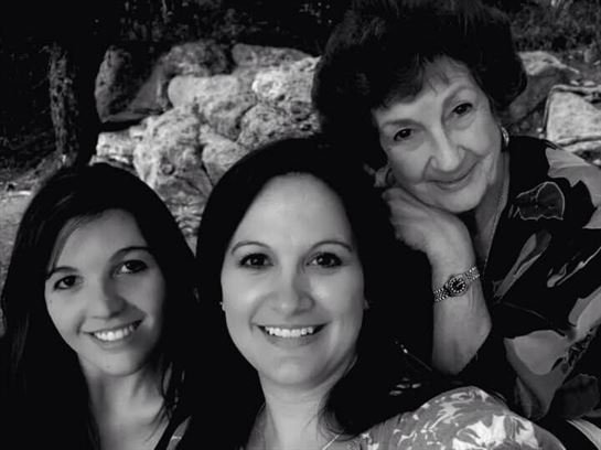 Lisa Lillian Vargo - Photo 20