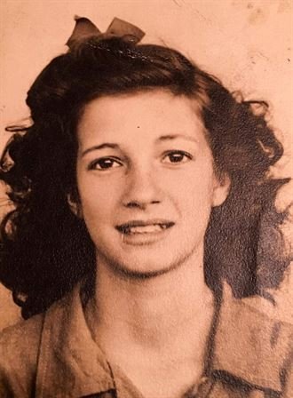 Lisa Lillian Vargo - Photo 56