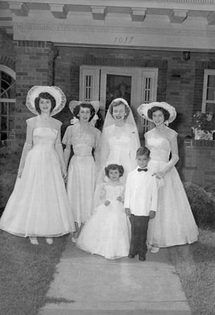 Billie Jean Brown - Photo 136