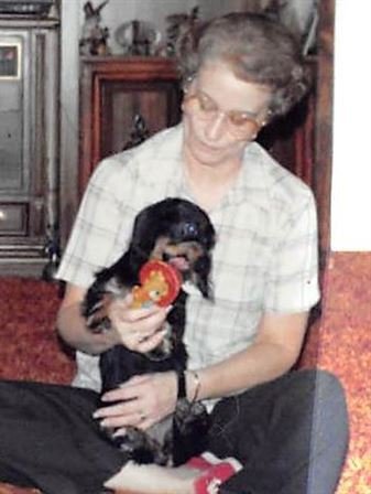 Jocelyn "Jo" Burns - Photo 37