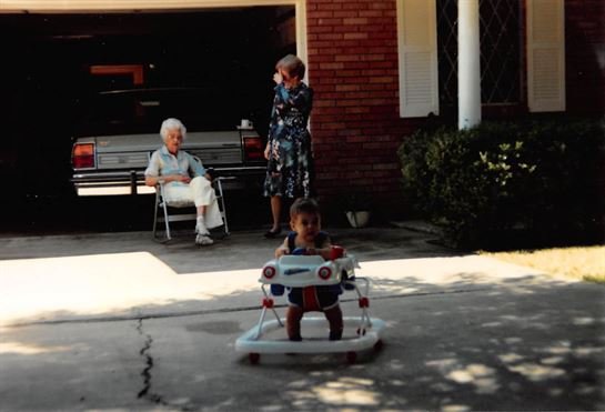 Jocelyn "Jo" Burns - Photo 40