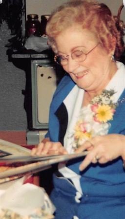 Jocelyn "Jo" Burns - Photo 48