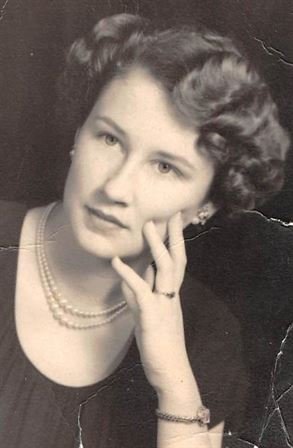 Jocelyn "Jo" Burns - Photo 61