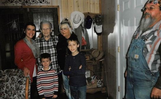 Dora Mae Teal - Photo 42