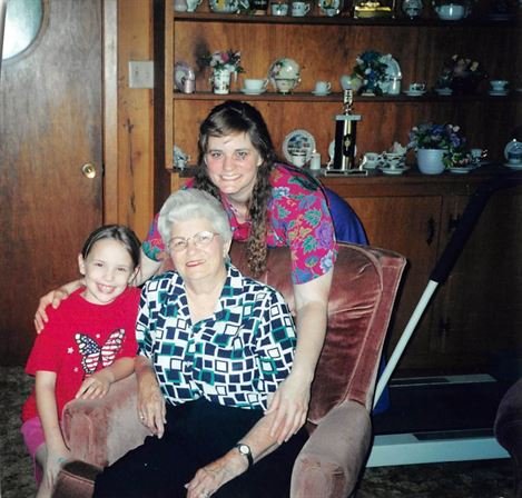 Marjorie Joyce Hatton - Photo 11