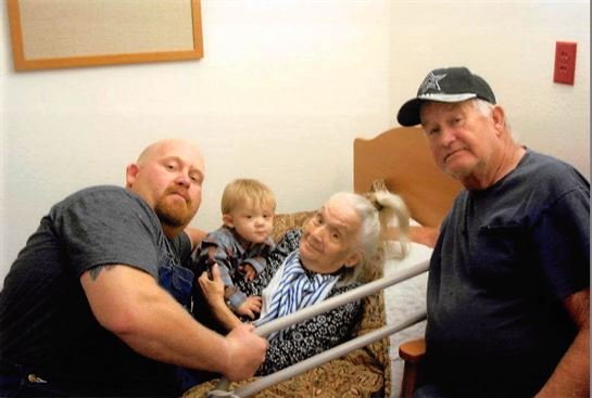 Dorothy Johnson - Photo 17