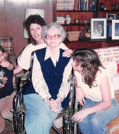 Brenda Slaughter - Photo 8