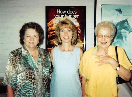 Ann Louise Bryant - Photo 5