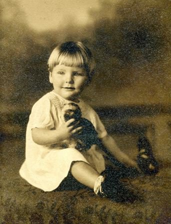 Ann Louise Bryant - Photo 11