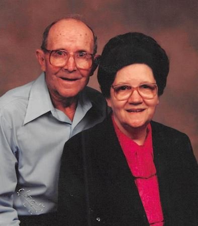 Christine Louise Moss - Photo 23