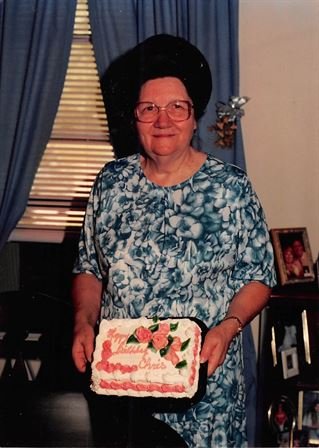 Christine Louise Moss - Photo 42