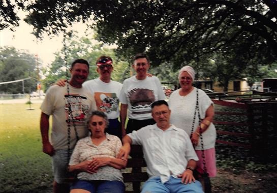 Lorene Ognoskie - Photo 7