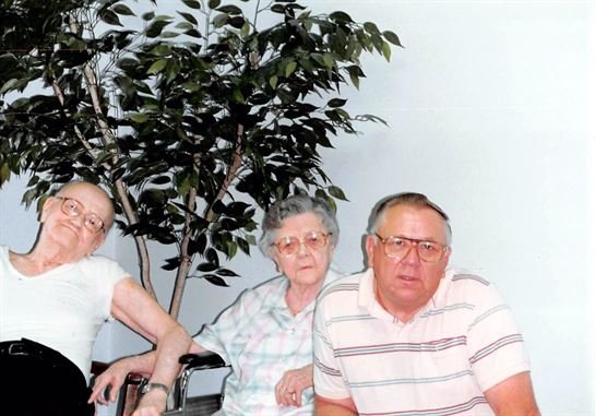 Earl G. Tipton, Sr. - Photo 49