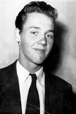 Robert "Bob" McGill - Photo 39