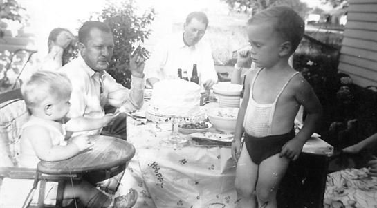 Michael Carl Kretschman - Photo 39