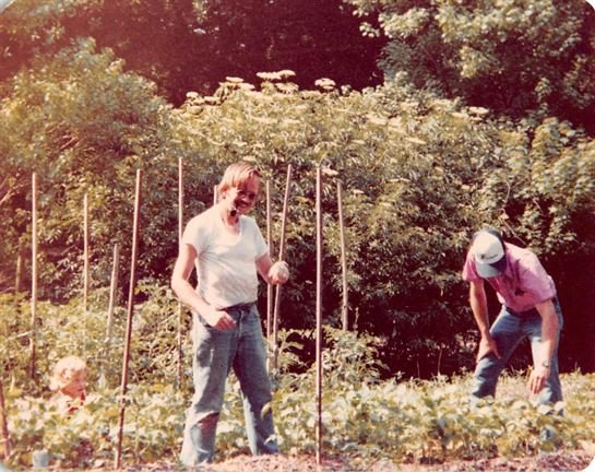 Michael Carl Kretschman - Photo 40